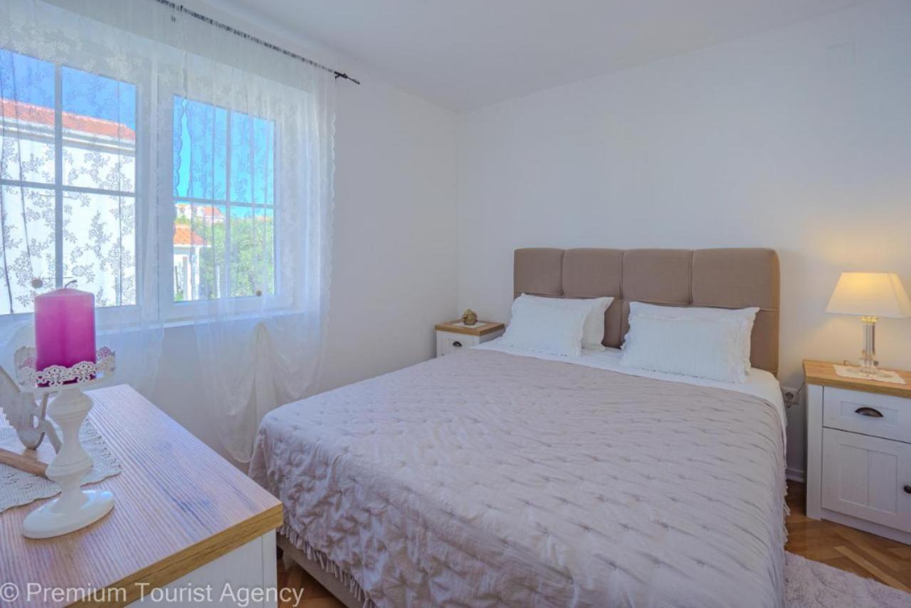 Sunset Apartment With Sea View Povljana Luaran gambar